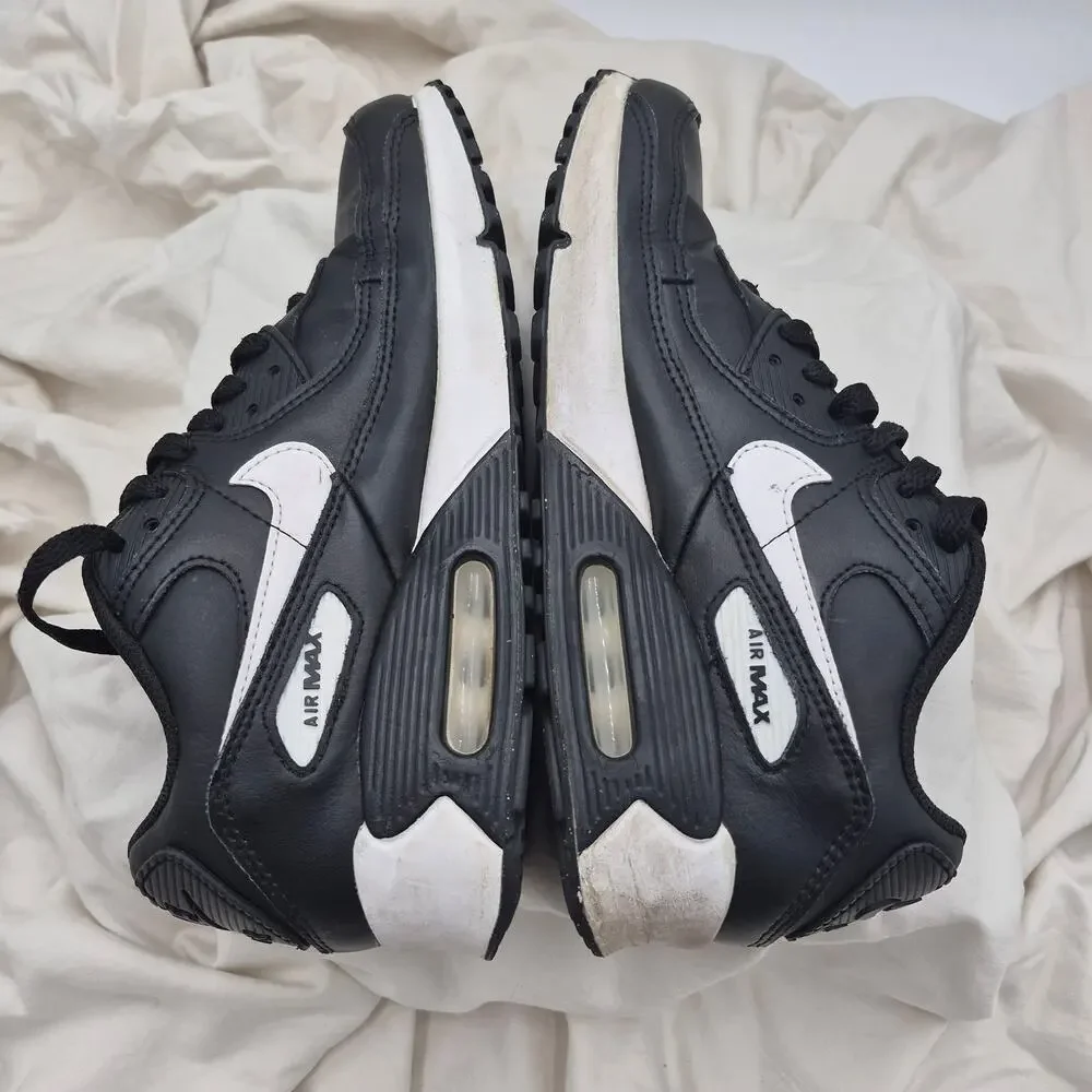 Nike Air Max 90 sneakers black and white Kids size 6Y